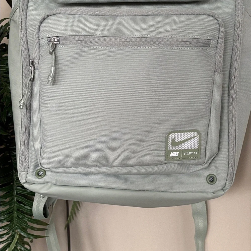 Brand New Nike Utility Speed 2.0 Backpack Unisex Casual Sports Travel Bag Green